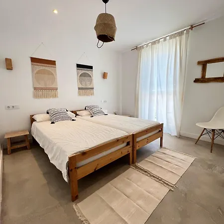 Hostel Surf House & Surf School Corralejo