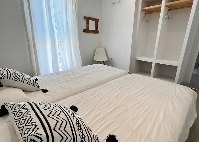 Hostel Surf House & Surf School Corralejo