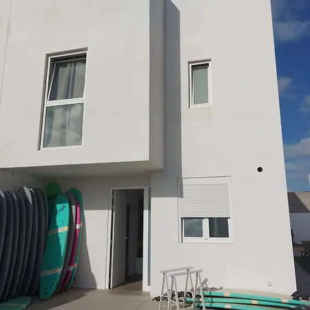 Hostel Surf House & School Only Surf Corralejo